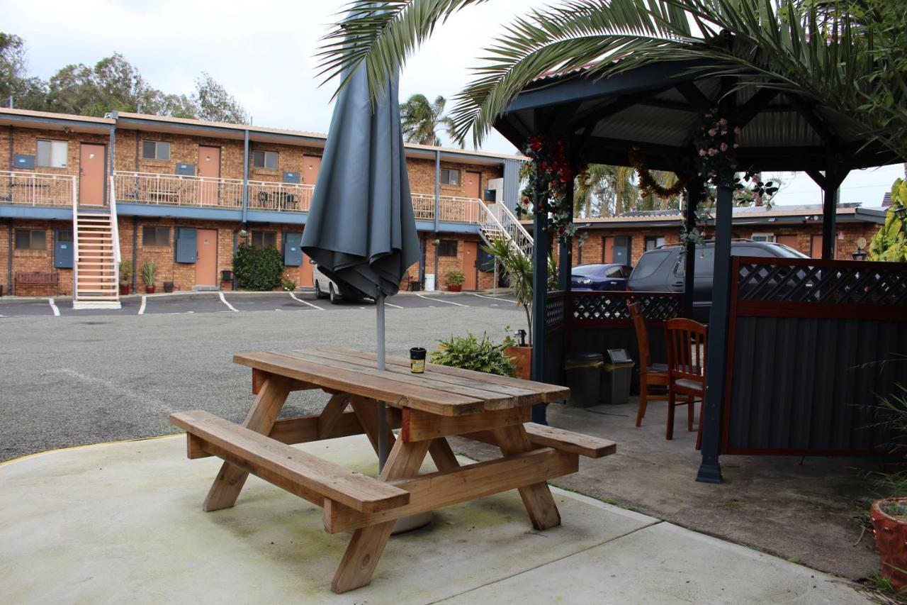 Bridge View Motel Gorokan Exterior photo